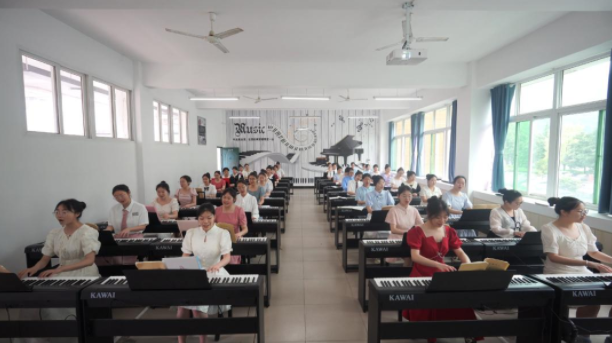 畅通的立交桥真实打破了学历晋升的壁垒让技术成才之路相同宽